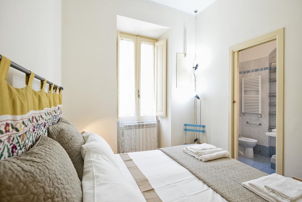 Casa Elena - Italyholidayhouse Рим Номер фото